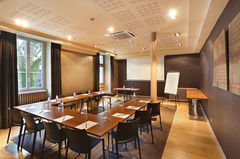 Colette meeting room